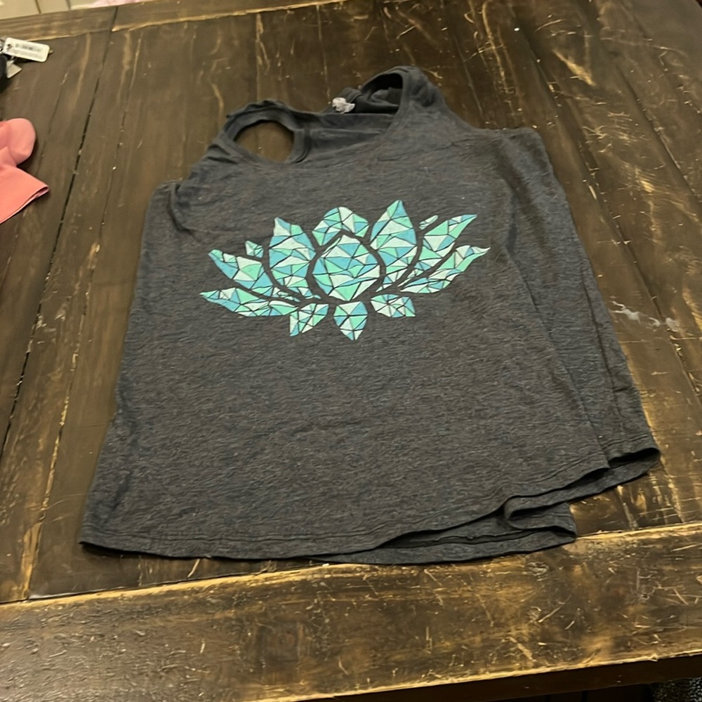 Gray tank top